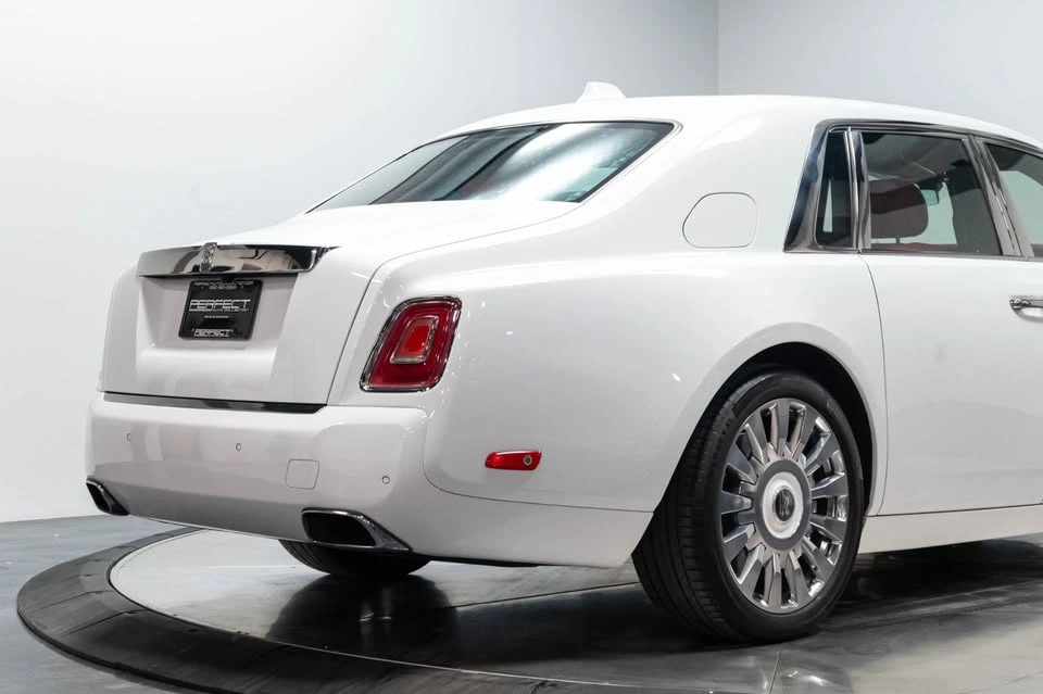 2019 Rolls-Royce Phantom VIII - Image 5 of 14