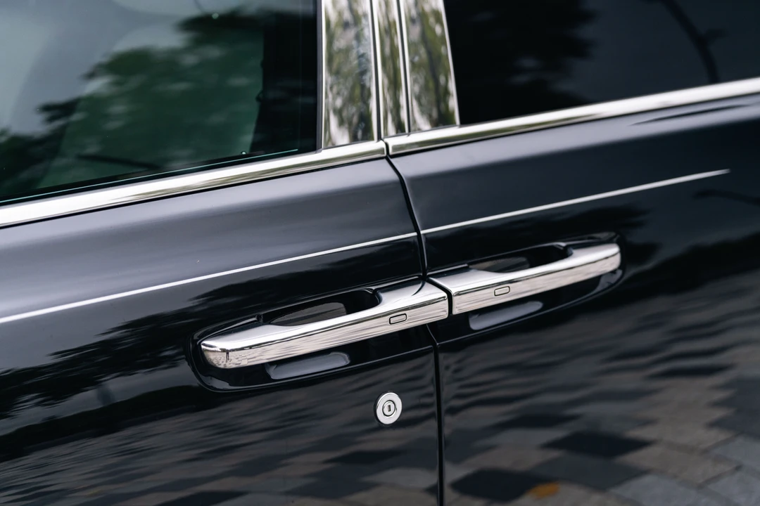 2019 Rolls-Royce Phantom VIII - Image 25 of 31