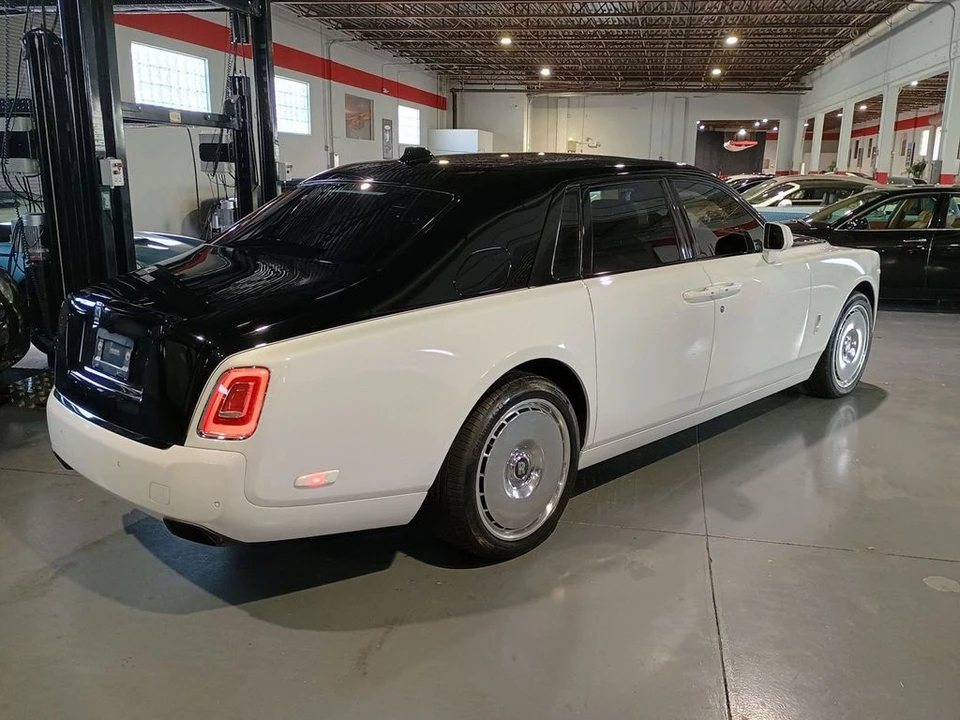 2019 Rolls-Royce Phantom VIII - Image 5 of 12