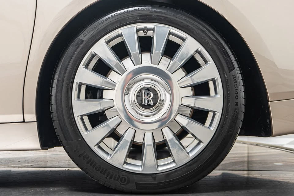 2019 Rolls-Royce Phantom VIII - Image 10 of 19