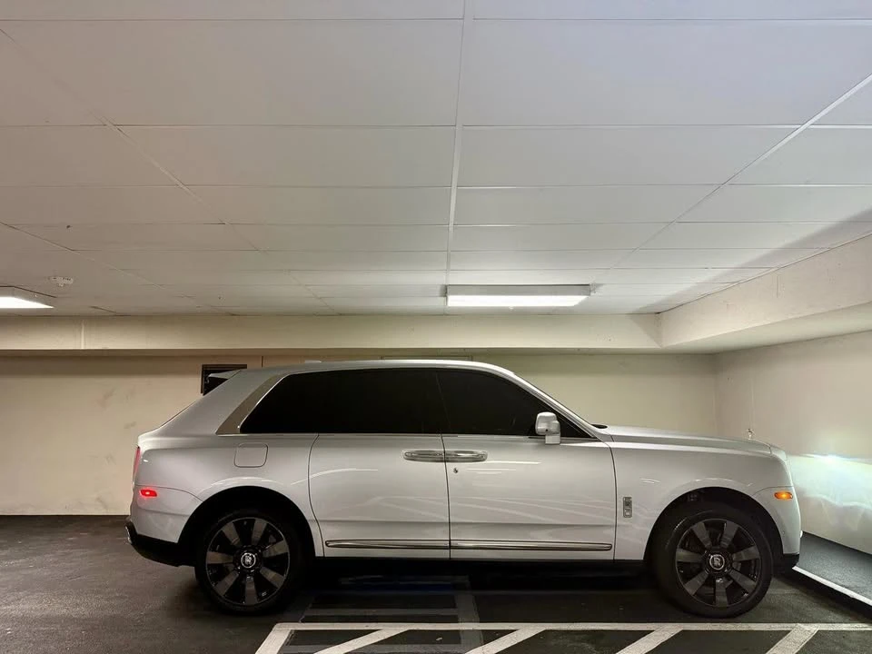 2019 Rolls-Royce Cullinan - Image 8 of 19