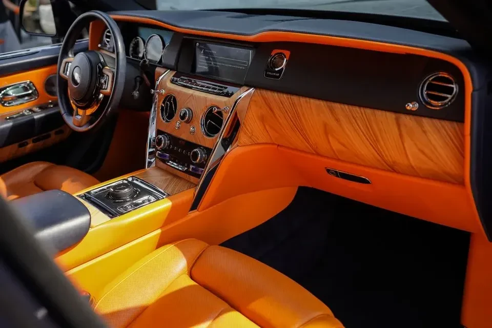 2019 Rolls-Royce Cullinan - Image 12 of 17