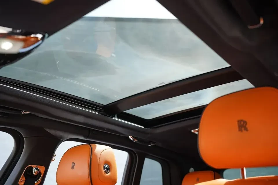 2019 Rolls-Royce Cullinan - Image 15 of 17