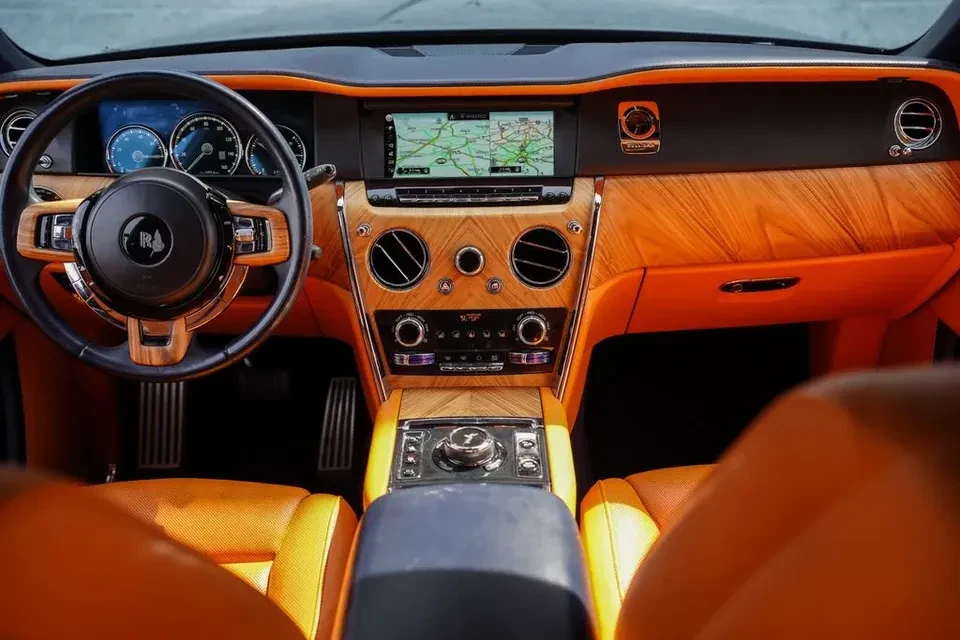 2019 Rolls-Royce Cullinan - Image 13 of 17