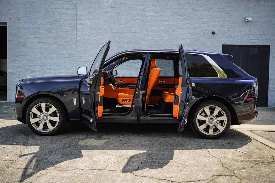 2019 Rolls-Royce Cullinan - Image 9 of 17