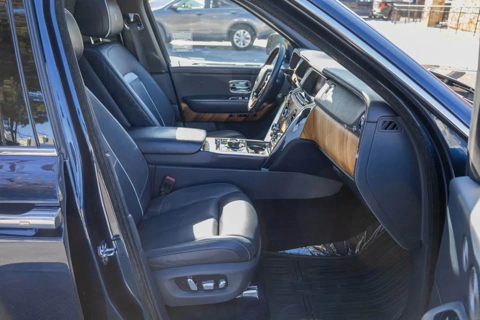 2019 Rolls-Royce Cullinan - Image 9 of 14