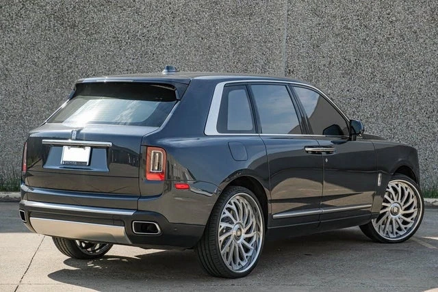 2019 Rolls-Royce Cullinan - Image 8 of 17