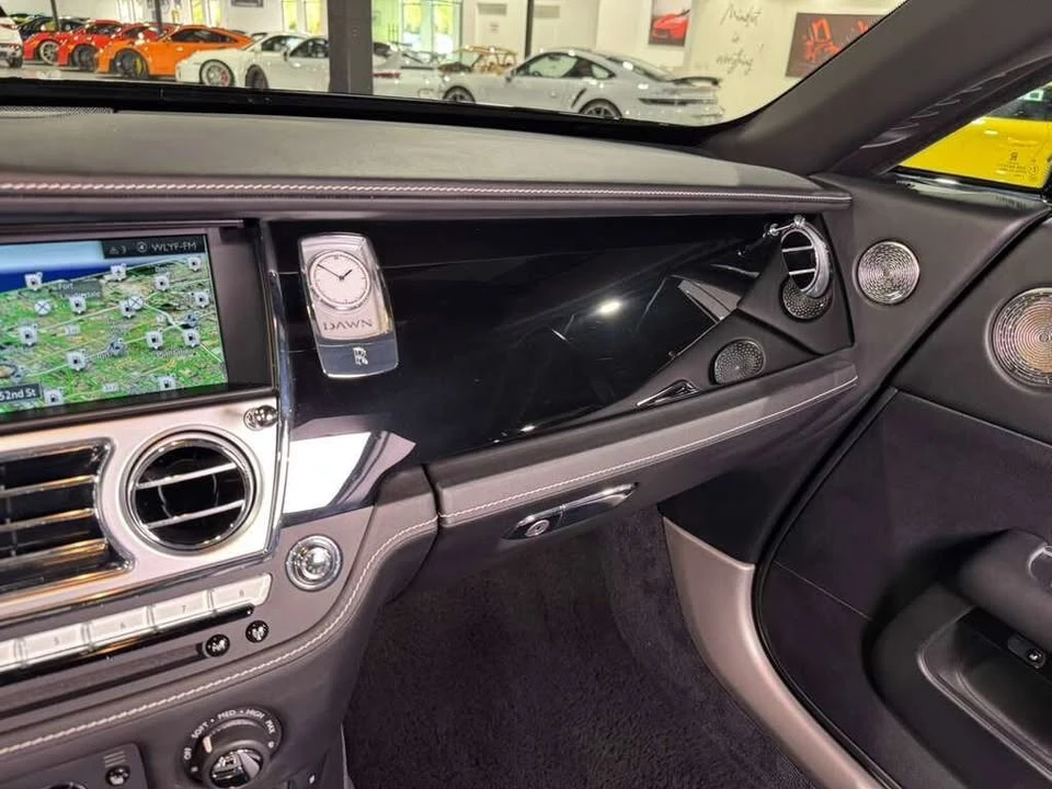 2019 Rolls-Royce Dawn - Image 8 of 15
