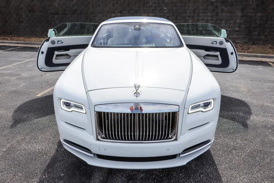 2019 Rolls-Royce Dawn - Image 16 of 17