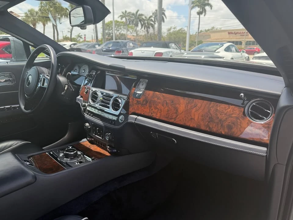 2019 Rolls-Royce Dawn - Image 14 of 17