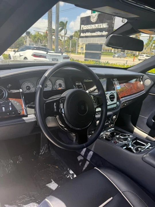 2019 Rolls-Royce Dawn - Image 7 of 17