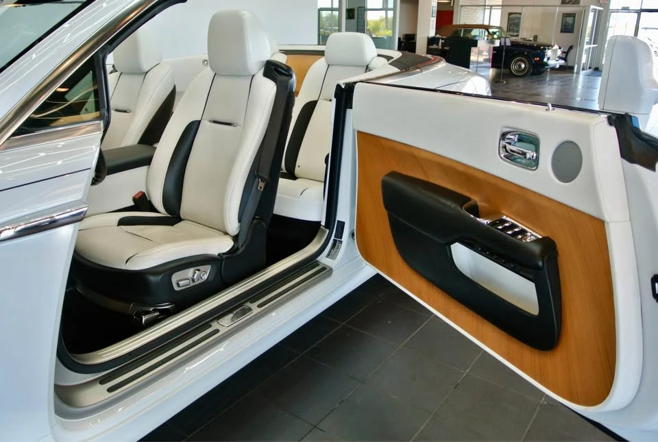 2019 Rolls-Royce Dawn - Image 12 of 20