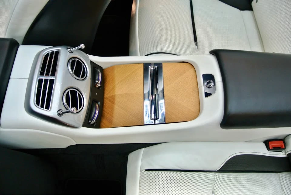 2019 Rolls-Royce Dawn - Image 16 of 20