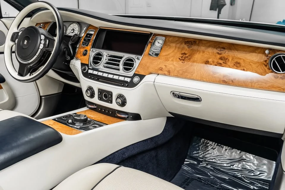 2019 Rolls-Royce Dawn - Image 11 of 15
