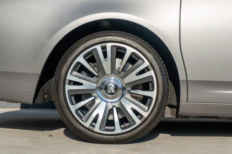 2019 Rolls-Royce Ghost 1st Gen - Image 19 of 19