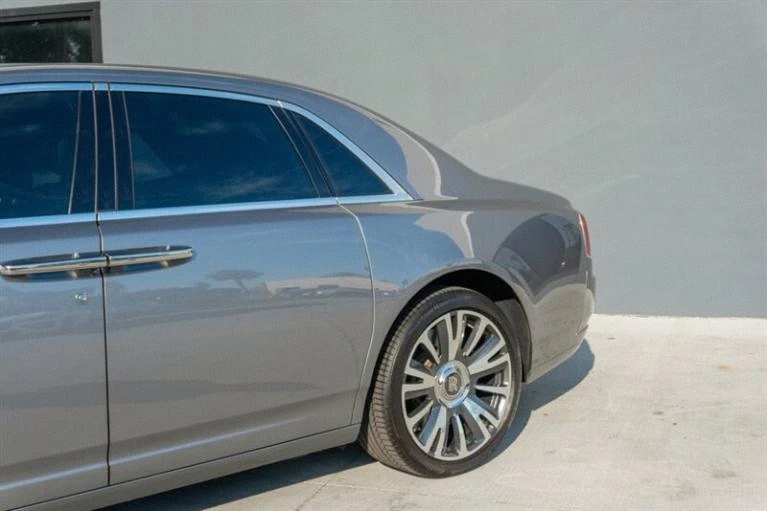2019 Rolls-Royce Ghost 1st Gen - Image 10 of 19