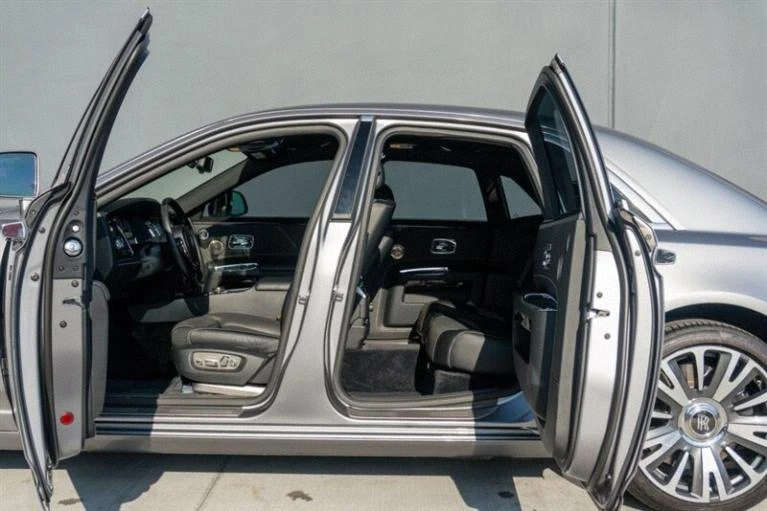 2019 Rolls-Royce Ghost 1st Gen - Image 9 of 19