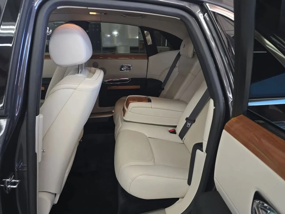 2019 Rolls-Royce Ghost 1st Gen - Image 8 of 20