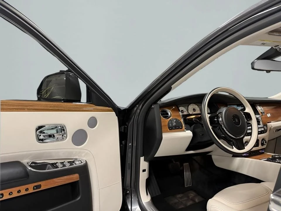 2019 Rolls-Royce Ghost 1st Gen - Image 9 of 20