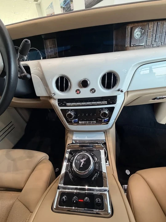 2019 Rolls-Royce Phantom VIII - Image 9 of 11