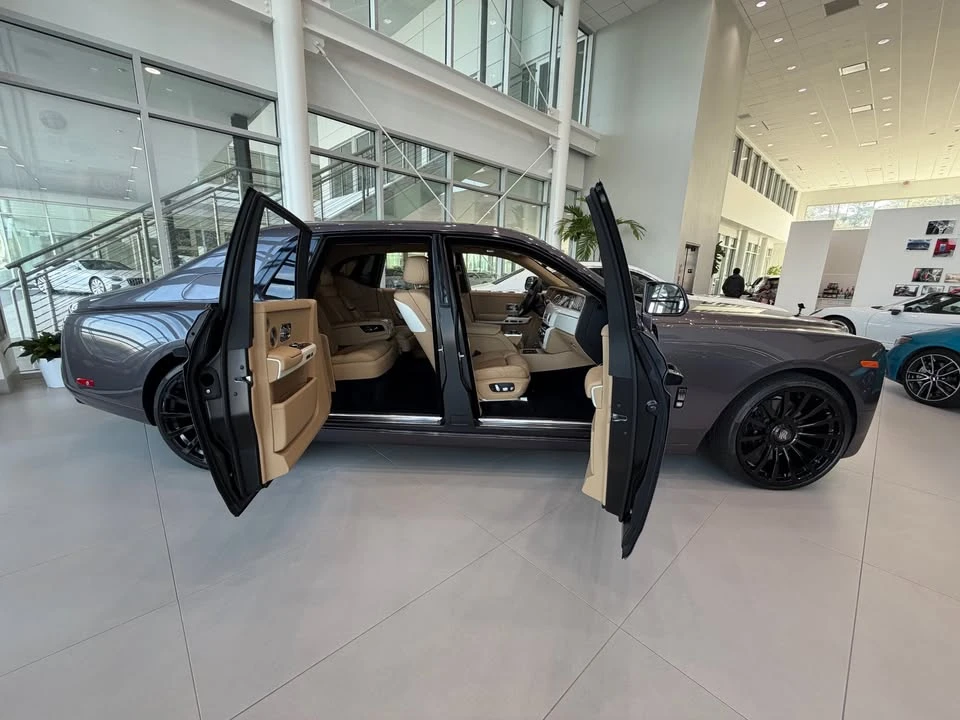 2019 Rolls-Royce Phantom VIII - Image 6 of 11