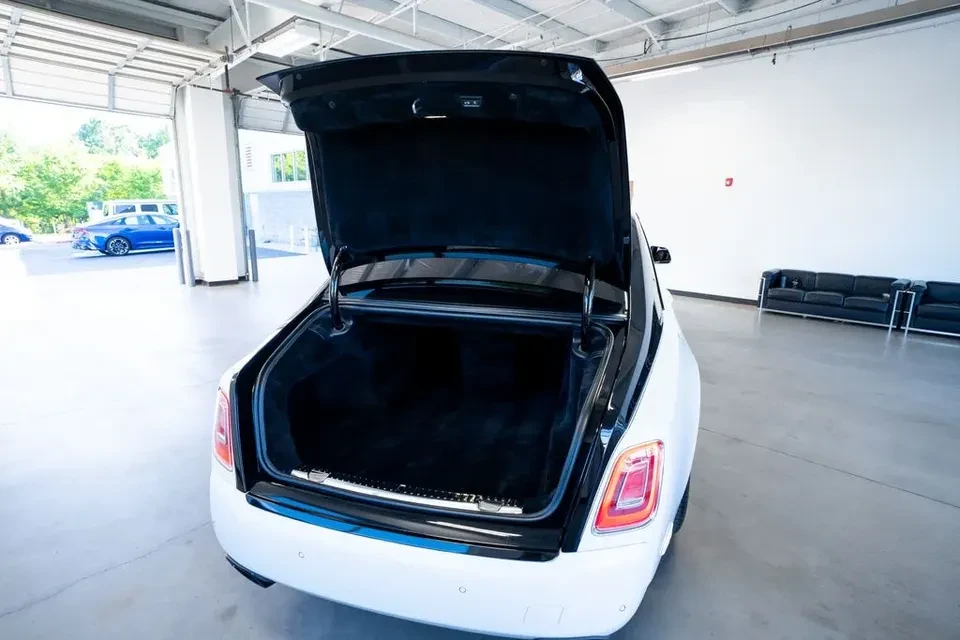 2019 Rolls-Royce Phantom VIII - Image 14 of 16