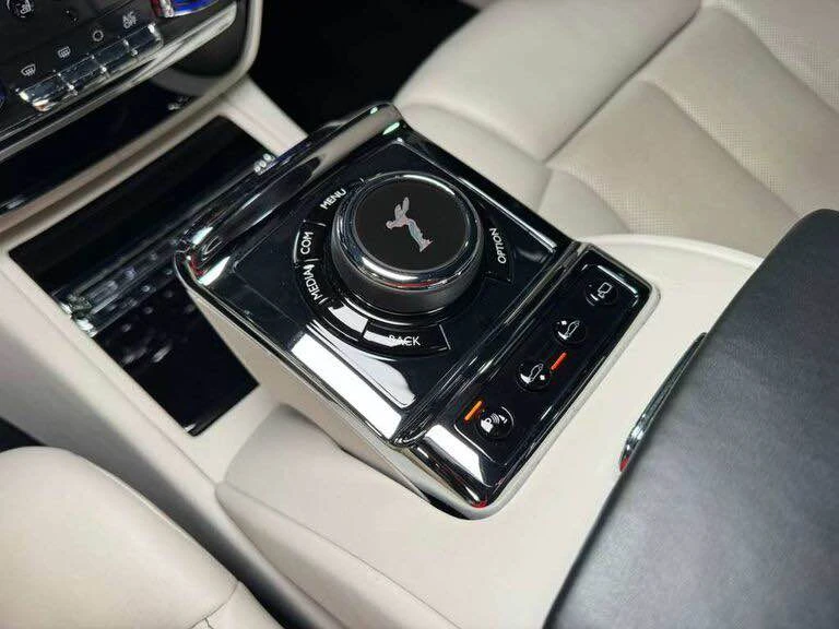 2019 Rolls-Royce Phantom VIII - Image 15 of 18