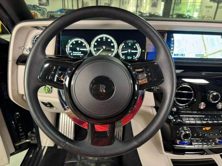 2019 Rolls-Royce Phantom VIII - Image 14 of 18