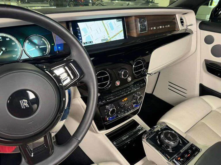 2019 Rolls-Royce Phantom VIII - Image 16 of 18