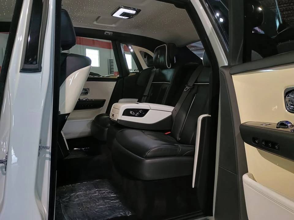 2019 Rolls-Royce Phantom VIII - Image 15 of 20