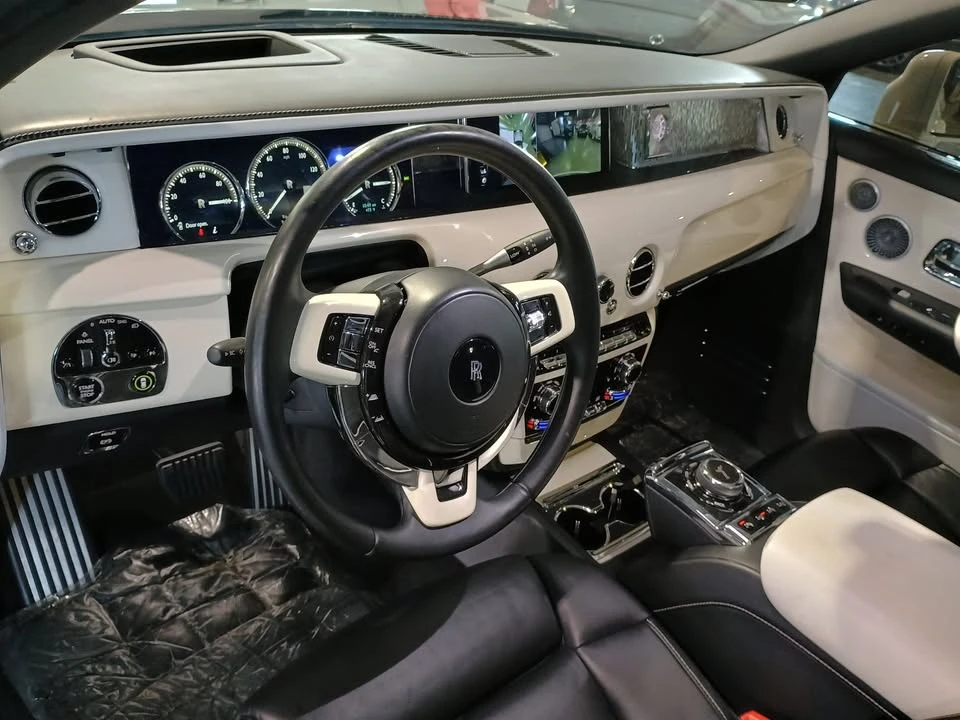 2019 Rolls-Royce Phantom VIII - Image 10 of 20