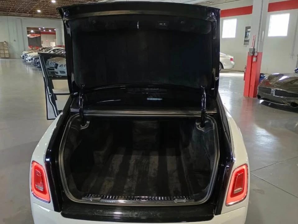 2019 Rolls-Royce Phantom VIII - Image 10 of 13