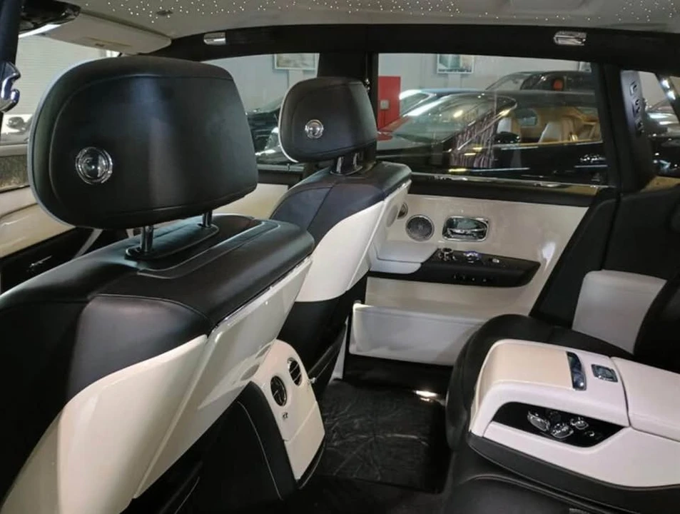 2019 Rolls-Royce Phantom VIII - Image 9 of 13