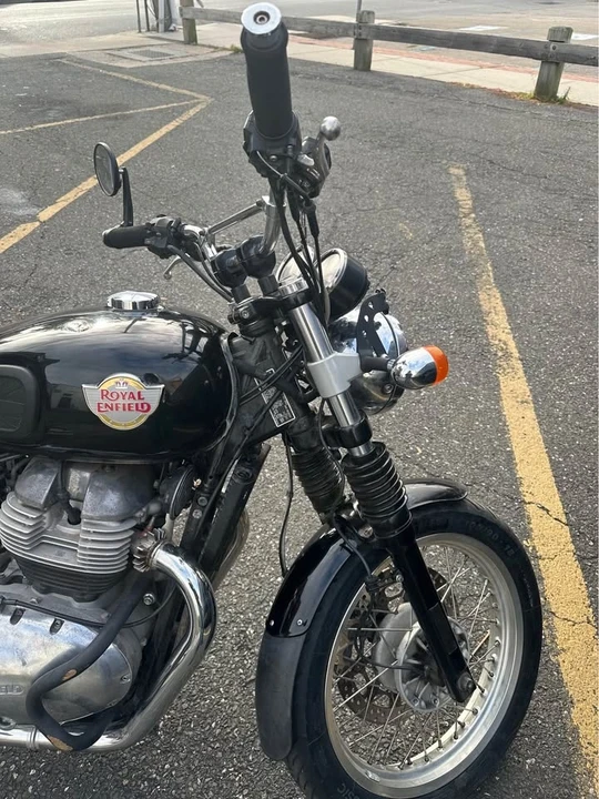 2019 Royal Enfield - Image 8 of 12