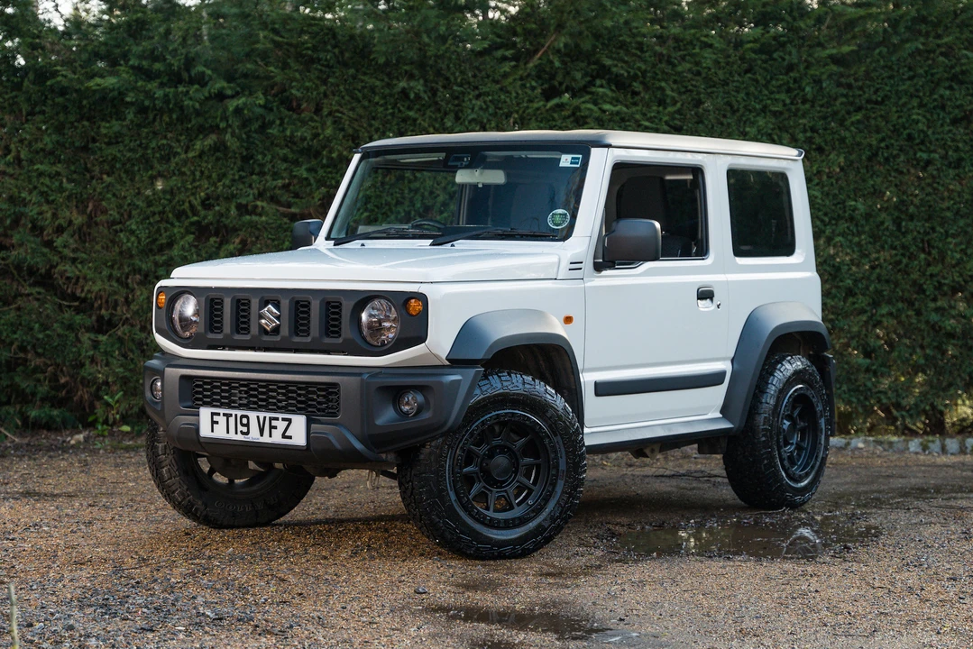 2019 Suzuki Jimny 4th Gen - Image 2 of 31