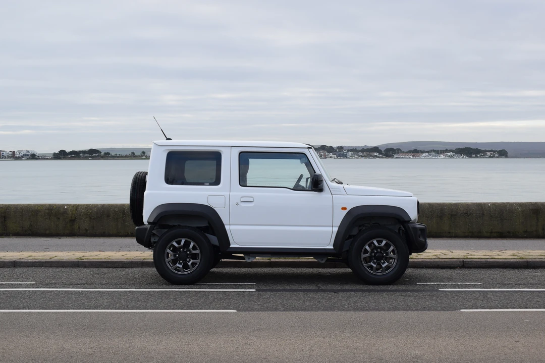 2019 Suzuki Jimny 4th Gen - Image 4 of 31