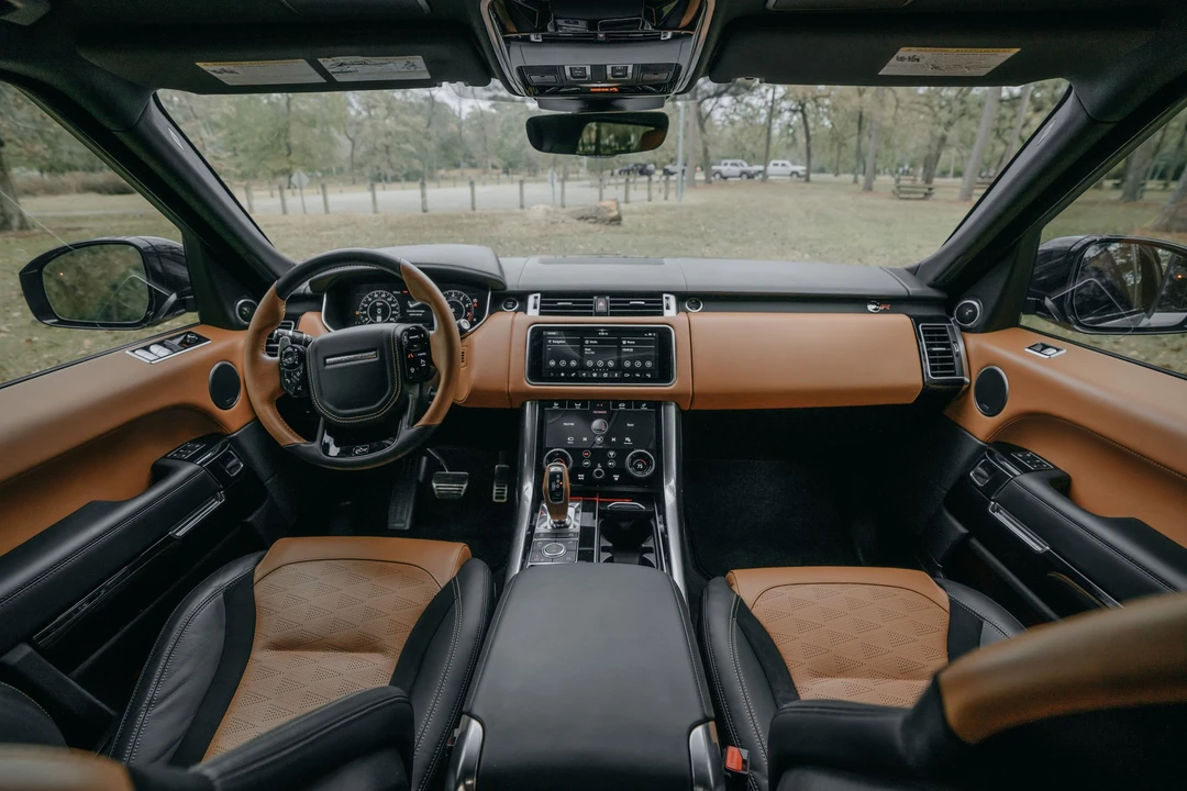 2019 Land Rover Range Rover Sport SVR L494 - Image 4 of 9
