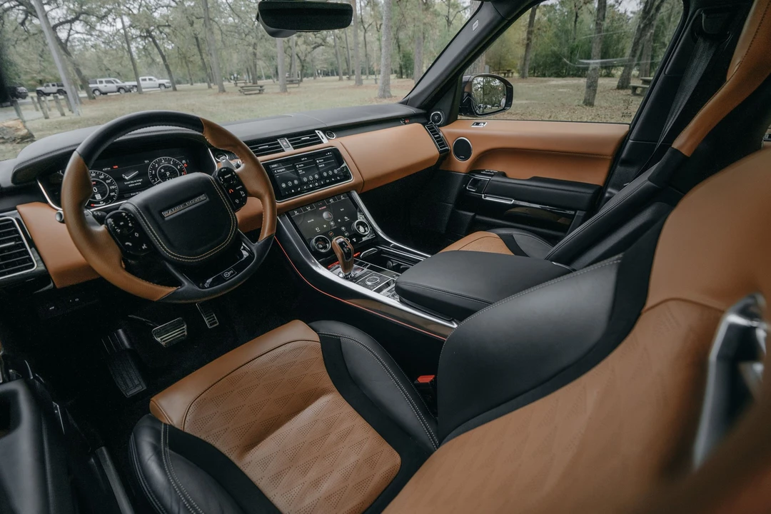 2019 Land Rover Range Rover Sport SVR L494 - Image 5 of 9