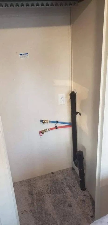 2019 - Image 9 of 21