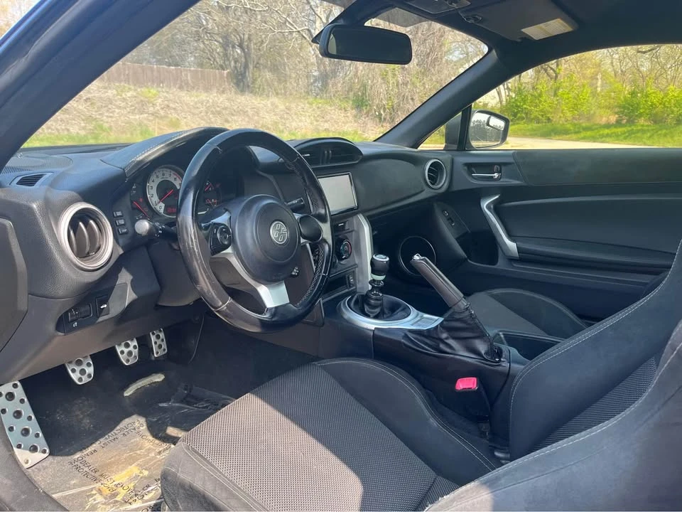 2019 Scion FR-S - Image 10 of 17