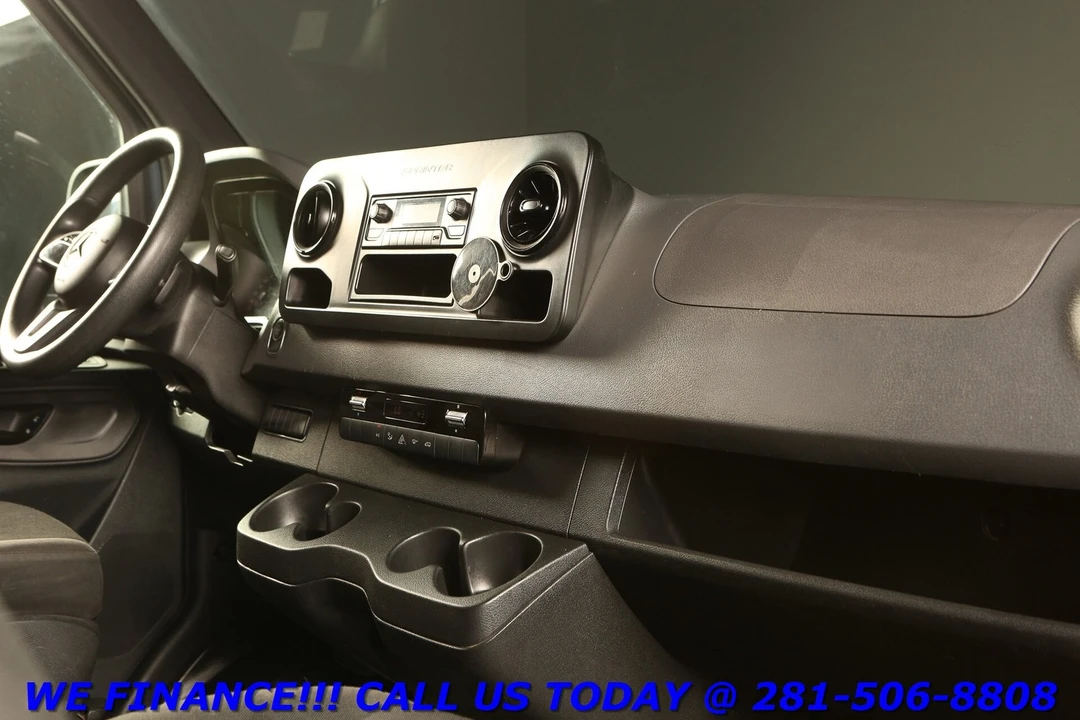 2019 Mercedes-Benz VS30 Sprinter - Image 16 of 21
