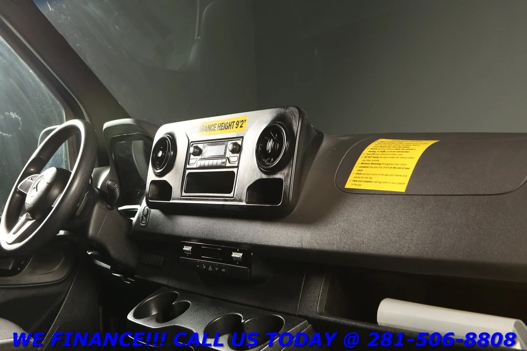 2019 Mercedes-Benz VS30 Sprinter - Image 17 of 21