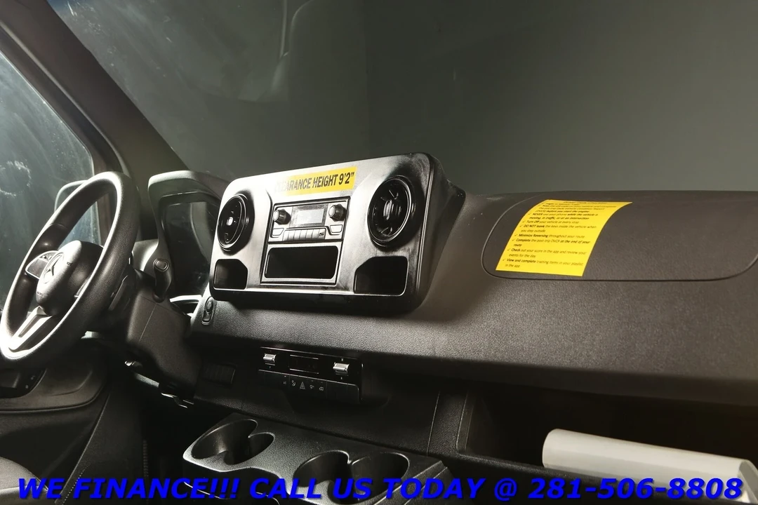 2019 Mercedes-Benz VS30 Sprinter - Image 17 of 21