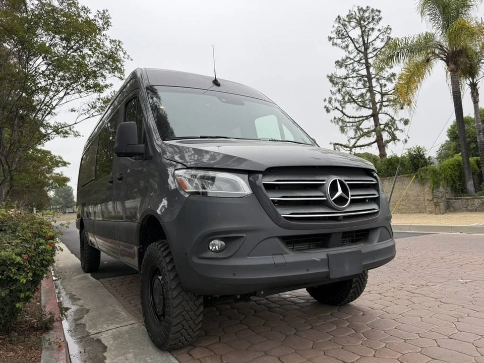2019 Mercedes-Benz VS30 Sprinter - Image 2 of 10