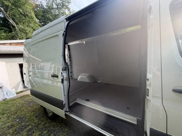 2019 Mercedes-Benz VS30 Sprinter - Image 5 of 12
