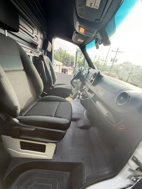 2019 Mercedes-Benz VS30 Sprinter - Image 6 of 12