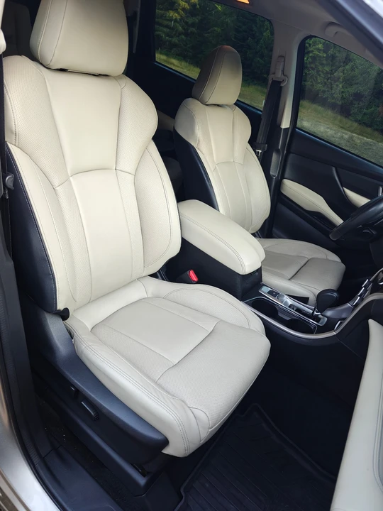 2019 Subaru - Image 10 of 18