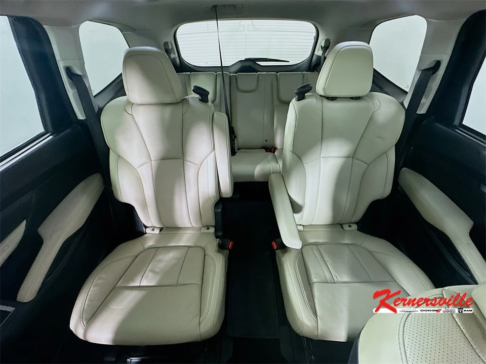 2019 Subaru - Image 13 of 21