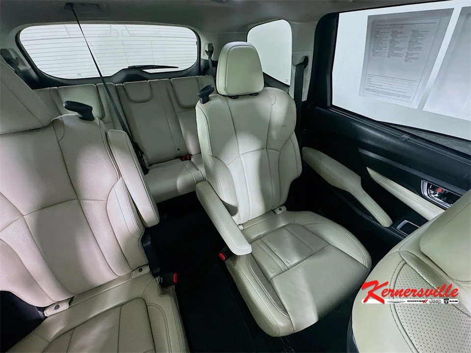 2019 Subaru - Image 14 of 21