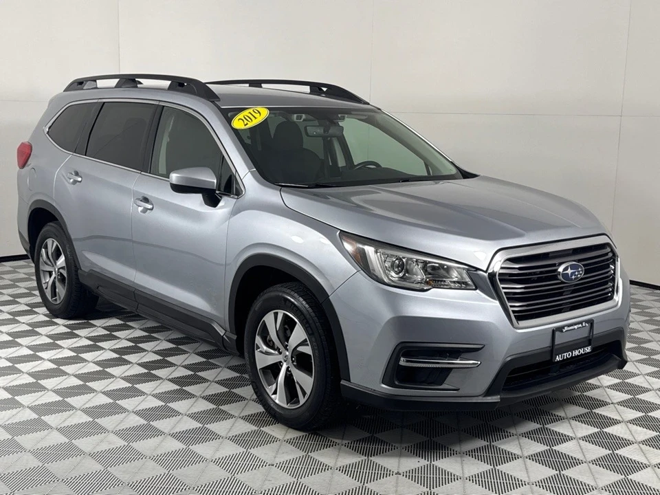 2019 Subaru - Image 3 of 12